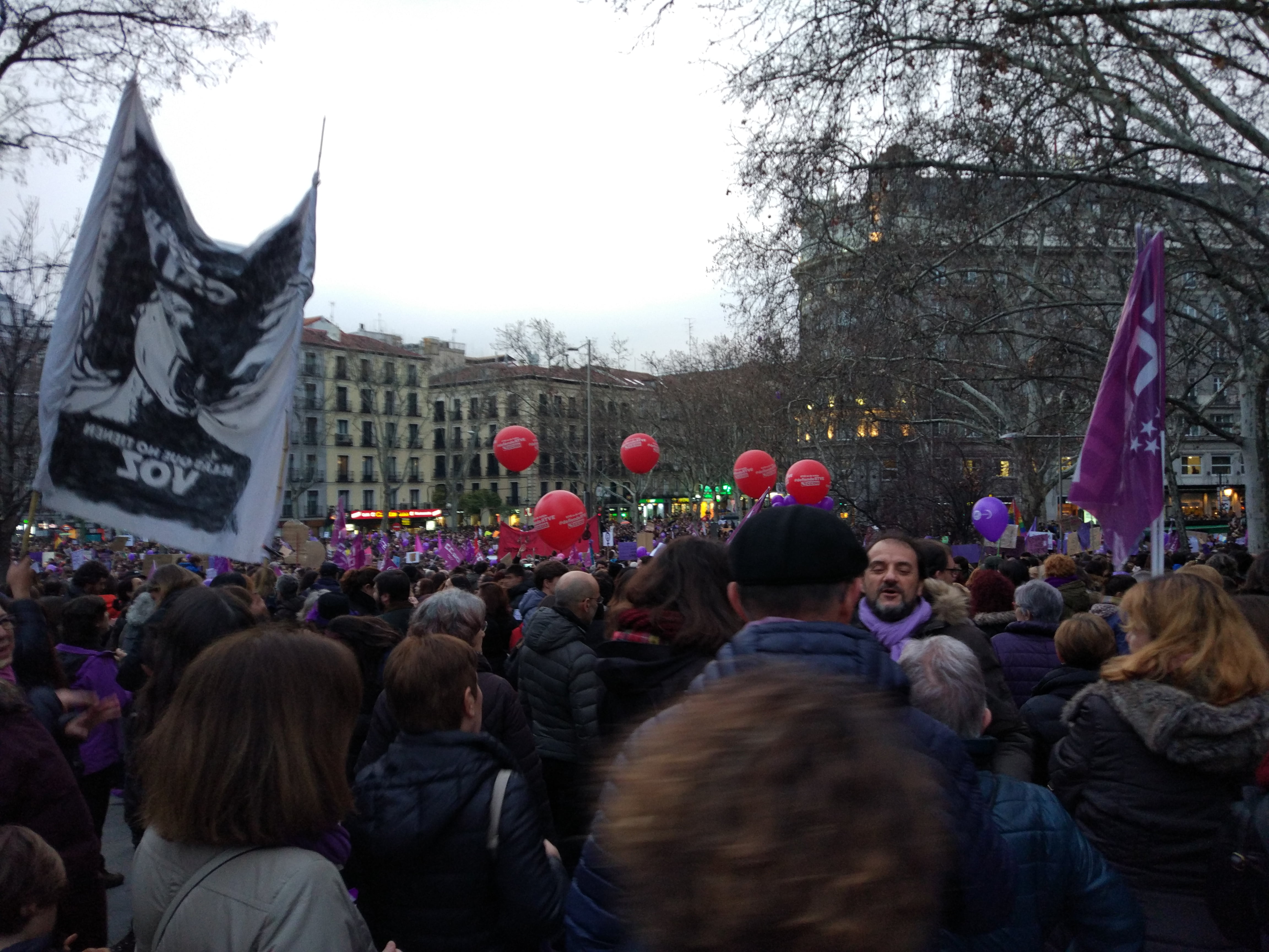 Cientos de personas se manifiestan en Madrid por el Día Internacional de la Mujer